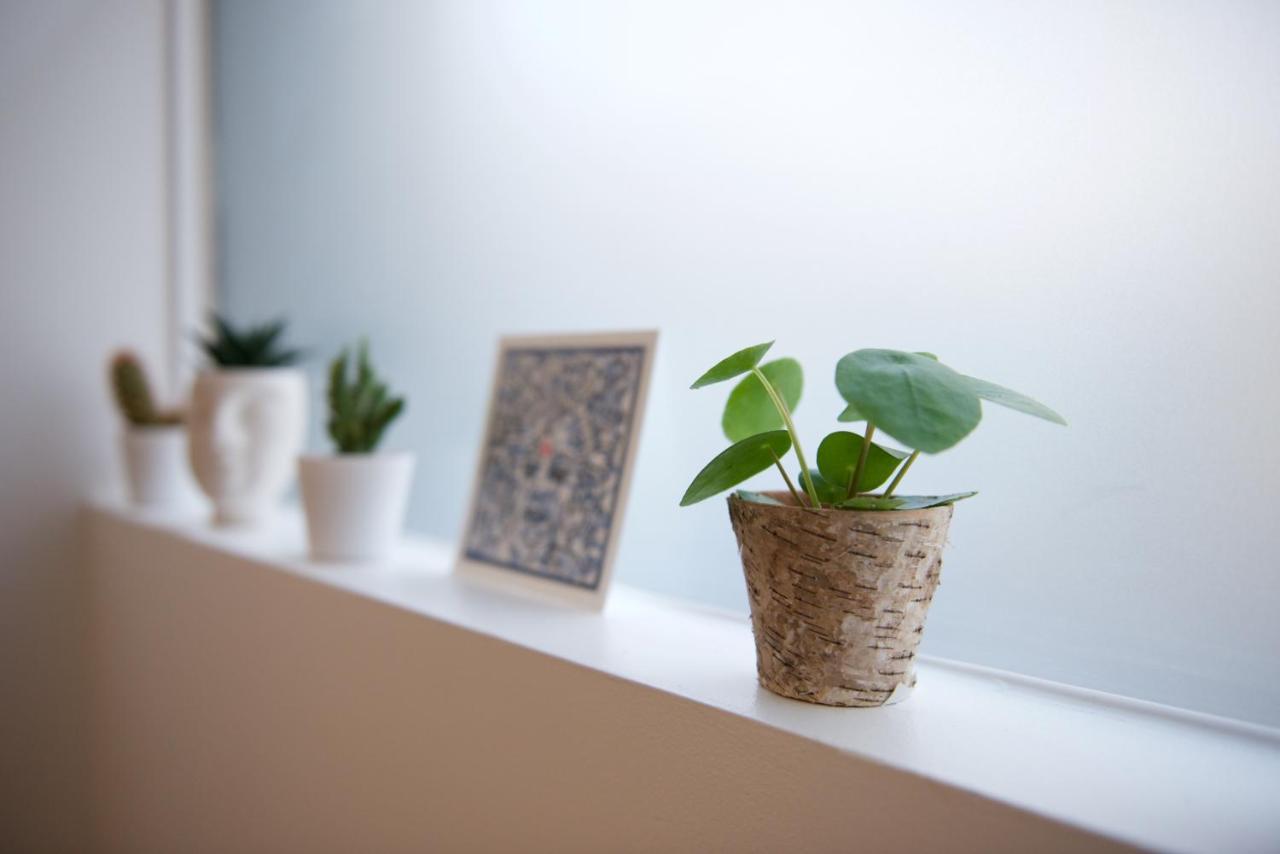 Charming Parisian Apartment With Air Conditioning - Climatisation & 2 Bedrooms - Batignolles Párizs Kültér fotó